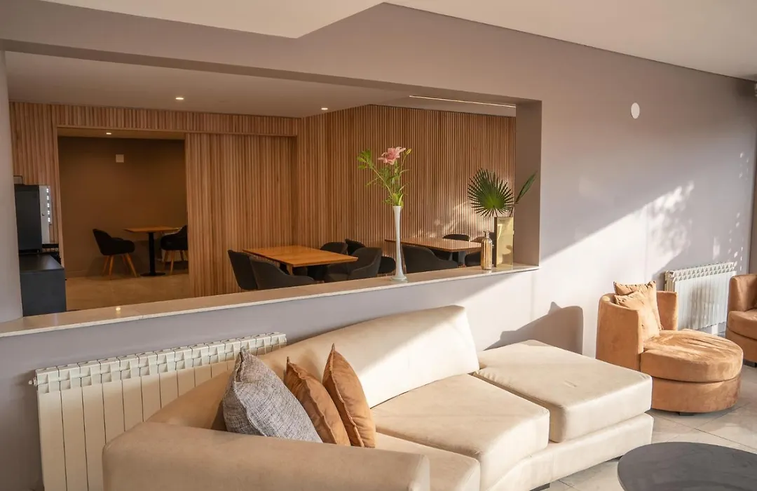 Urbana Suites-1